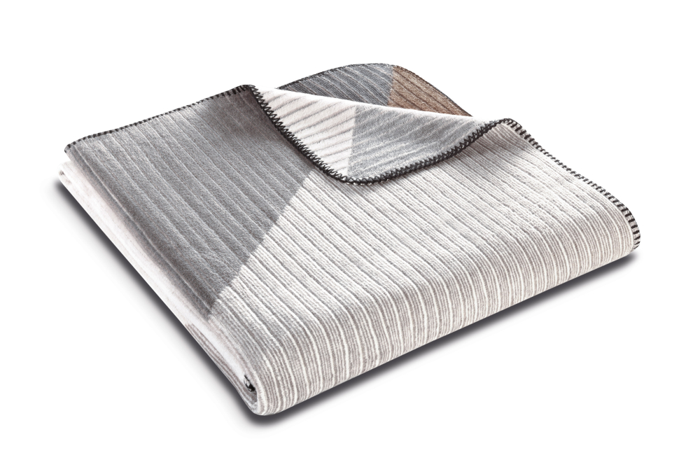 Biederlack Wohn- und Kuscheldecke 'Feel Graphic' 150 x 200 cm Grau